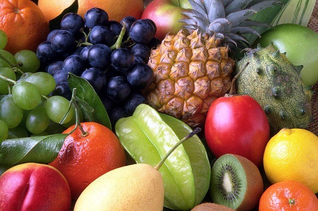 cítricos y frutos rojos son dos fuentes de antioxidantes naturales